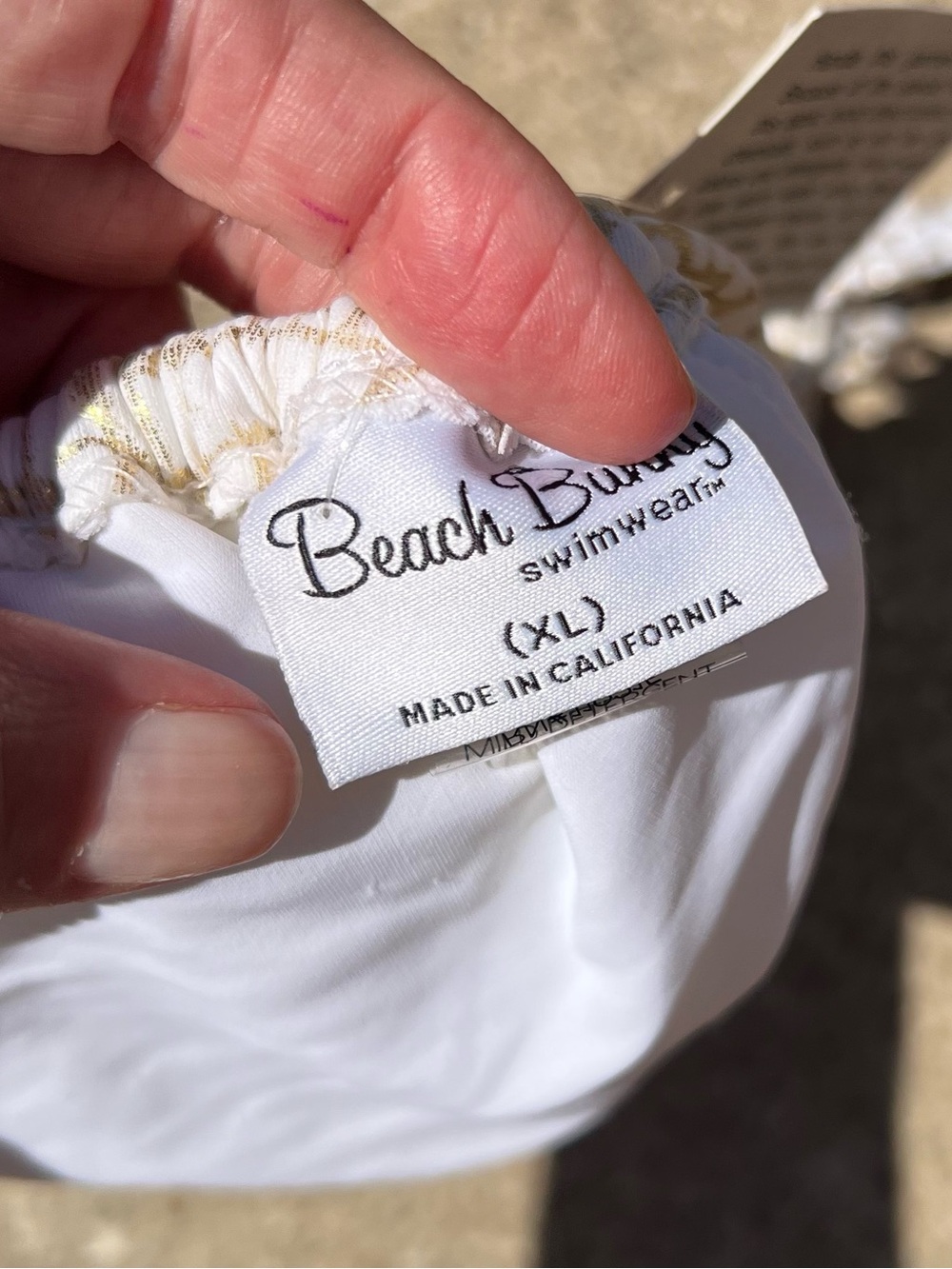 đź‘—Beach Bunny Rebel Yell White & Gold Lattice Triangle Bikini Top - Picture 8 of 8